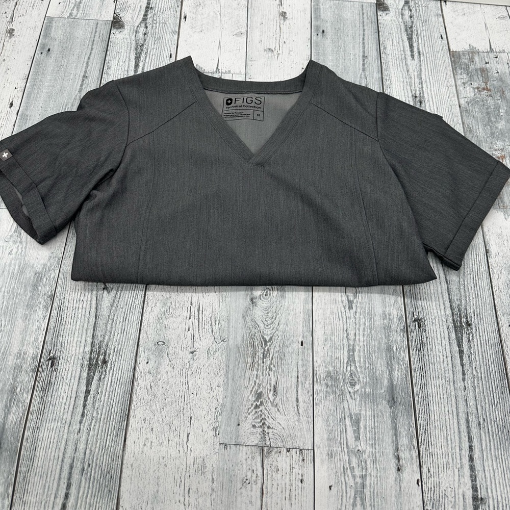 FIGS MEDIUM GREY SHIRT